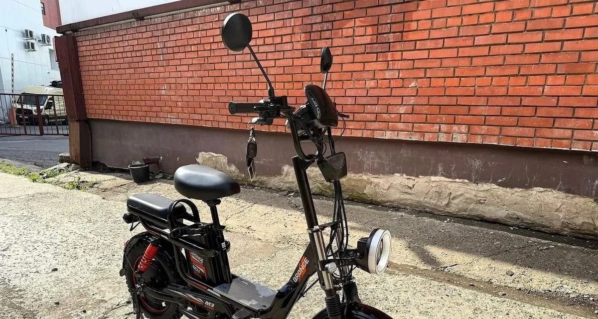 Ночной гуляка сначала увёл один электровелосипед, а потом вернулся за вторым в Томске